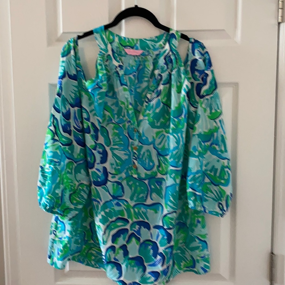 Lilly Pulitzer cold shoulder blouse